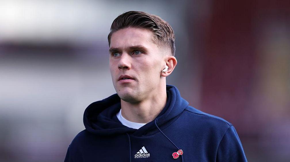 آسیب‌دیدگی همسترینگ ویکتور گیوکرش، مهاجم آرسنال؛ نگرانی‌ها و وضعیت فعلی